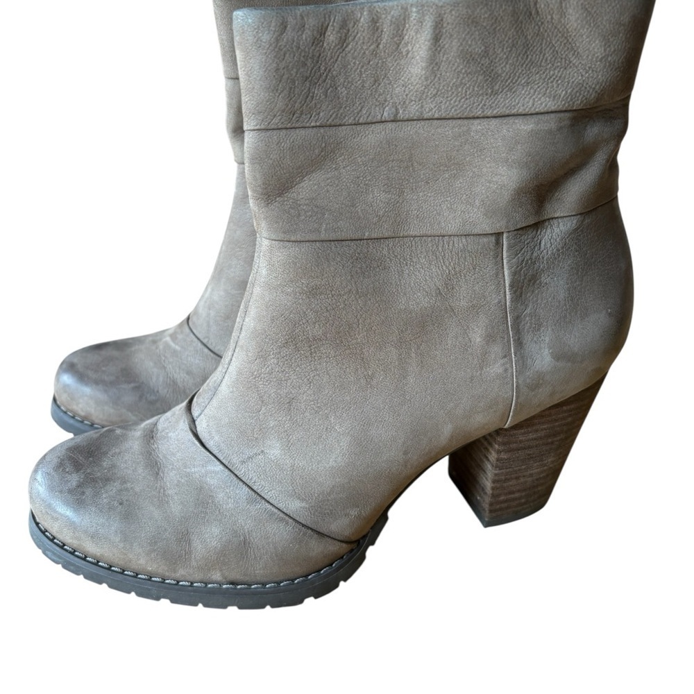 Clarks Mission Manor Ankle Bootie